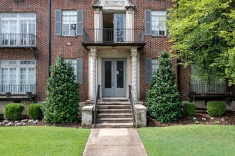 Audubon Manor in Tuscaloosa, AL - Foto de edificio - Building Photo