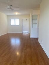 1021 Crystal Lake Dr in Pompano Beach, FL - Building Photo - Building Photo