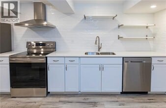 255 York Rd in Dundas, ON - Building Photo - Building Photo