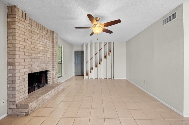 9024 Sawtooth Ln in Austin, TX - Building Photo - Building Photo