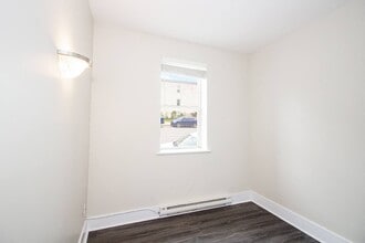 309 Enfield Apartment in Winnipeg, MB - Building Photo - Building Photo