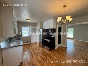 424 S Juniper St in Nampa, ID - Building Photo - Building Photo