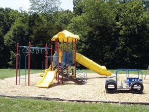 Laurel Wood Apartments in Smyrna, TN - Foto de edificio - Building Photo