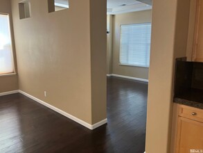 2135 Kingman Ct in Reno, NV - Building Photo - Building Photo