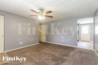 5501 Furnas Ct, Unit 2 in Indianapolis, IN - Building Photo - Building Photo