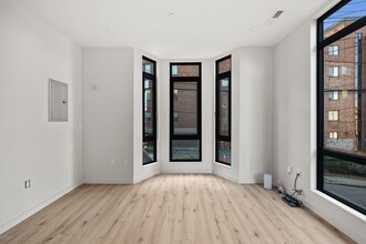 6 National St, Unit 2 in Boston, MA - Foto de edificio - Building Photo