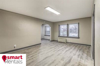 807 Clara Ave in St. Louis, MO - Building Photo - Building Photo
