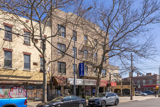 4111 30th Ave in Long Island City, NY - Building Photo - Building Photo