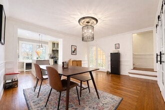 1-94 Burns St in Queens, NY - Building Photo - Building Photo