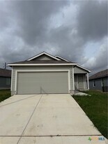 3230 Mound Rdg in New Braunfels, TX - Building Photo