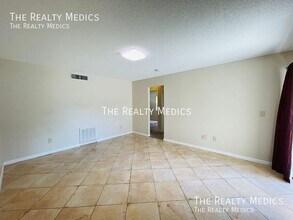 637 Parkwood Ave in Altamonte Springs, FL - Building Photo - Building Photo