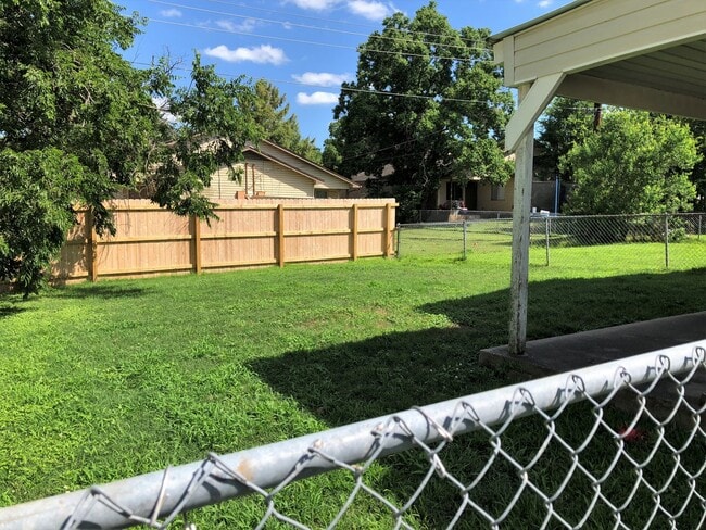 3606 Choctaw St in Bryan, TX - Building Photo - Building Photo