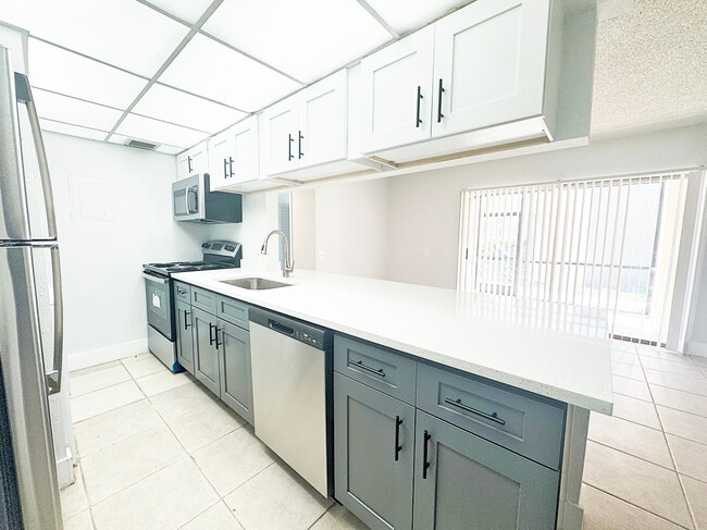 property at 4501 Treehouse Ln