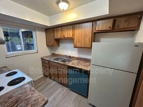 953 Taylorsview Dr in Vandalia, OH - Building Photo - Building Photo