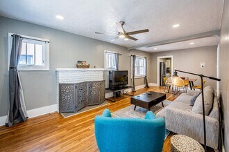 722 Marquette Ave NW in Albuquerque, NM - Building Photo - Building Photo