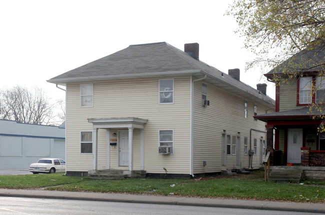 3835 E Washington St in Indianapolis, IN - Foto de edificio - Building Photo