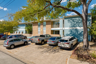 West 35th Street Condos in Austin, TX - Building Photo - Building Photo