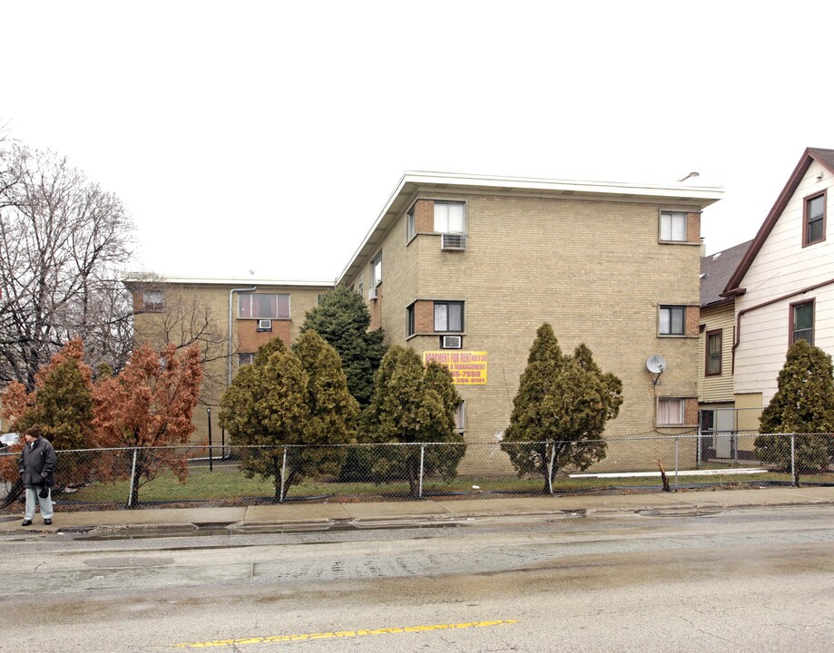 6401-6403 N Damen Ave in Chicago, IL - Foto de edificio