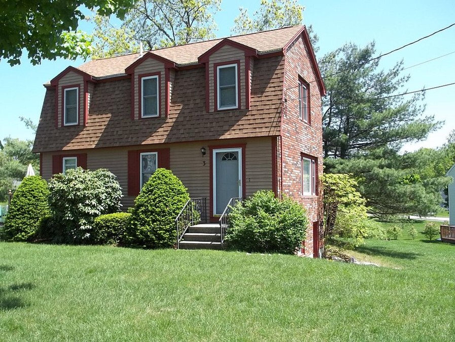 3 Cabernet Ct in Nashua, NH - Foto de edificio