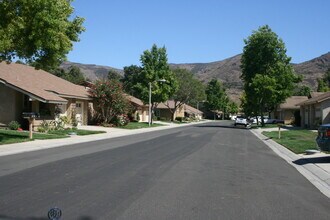 38102 Village 38 in Camarillo, CA - Building Photo - Building Photo