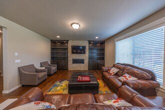 3324 NE Tillicum Cir in Camas, WA - Foto de edificio - Building Photo