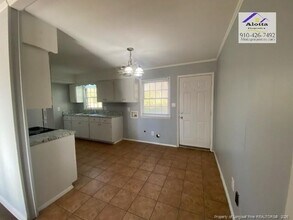 4206 S Dowfield Dr in Fayetteville, NC - Building Photo - Building Photo