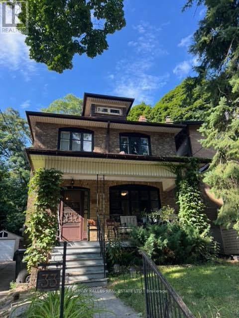 property at 33 Parkview Gardens