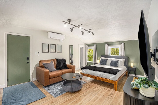 property at 37 Gold Ave NW