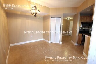 5459 Bentgrass Dr in Sarasota, FL - Building Photo - Building Photo