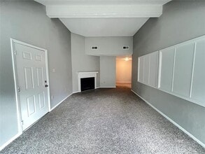 9696 Walnut St in Dallas, TX - Foto de edificio - Building Photo