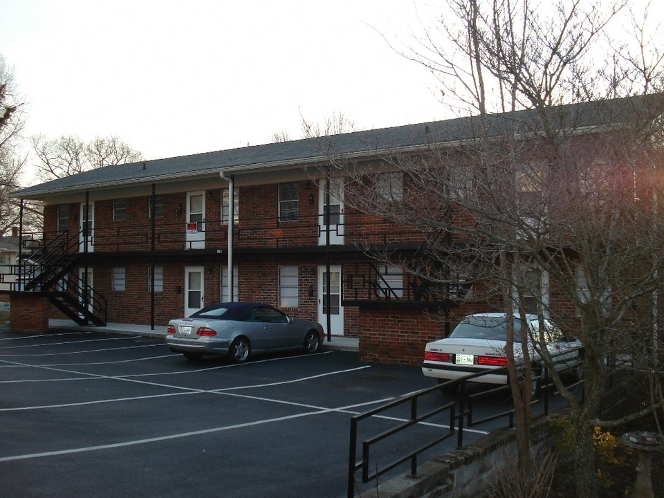 308 NW Highland Ave in Cleveland, TN - Building Photo