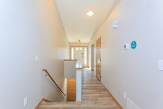 5924 Westbank Dr in Galloway, OH - Building Photo - Building Photo