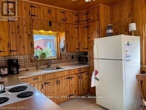 23 Francis St in Kawartha Lakes, ON - Building Photo - Building Photo
