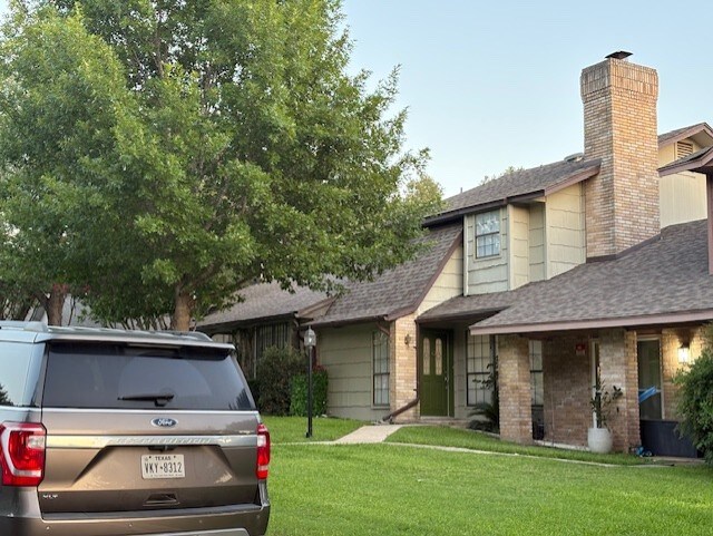 3224 Castledale St in San Antonio, TX - Foto de edificio