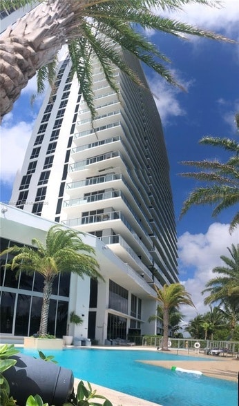 property at 16385 Biscayne Blvd