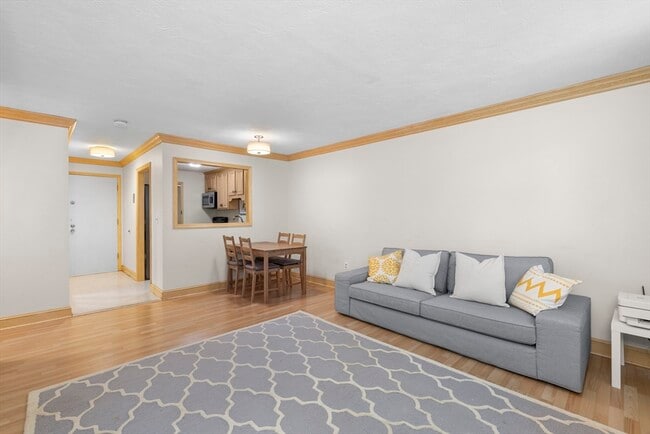 266 Albion St in Wakefield, MA - Building Photo - Building Photo