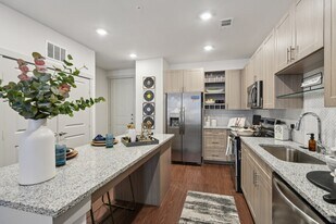 Montage Southside in Fort Worth, TX - Building Photo