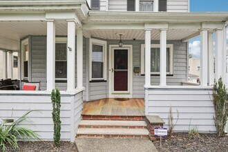 82 Elmwood Rd in Verona, NJ - Building Photo - Building Photo