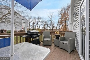 422 Wendover Dr in Norristown, PA - Building Photo