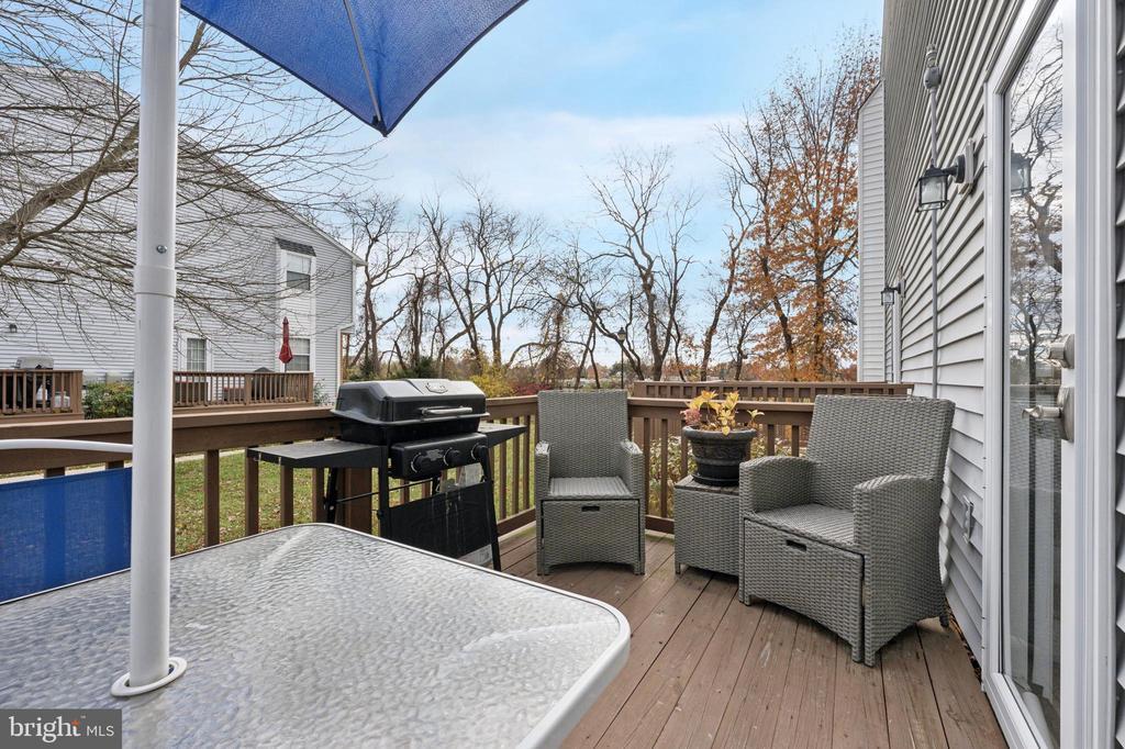 422 Wendover Dr in Norristown, PA - Building Photo