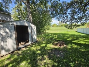 513 Hunter St in Crookston, MN - Building Photo - Building Photo