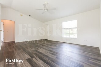 11092 Vanessa Ave in Englewood, FL - Foto de edificio - Building Photo