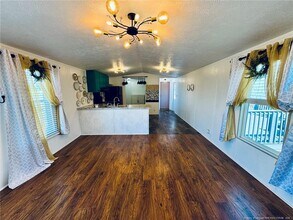 1992 Henry Hammond Rd in Lumberton, NC - Building Photo - Building Photo