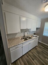 403 E 8th St in Deridder, LA - Building Photo - Building Photo