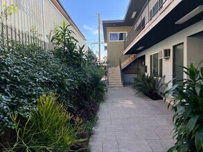 12618 Pacific Ave, Unit 02 in Los Angeles, CA - Building Photo - Building Photo