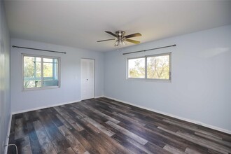 850 SW 133rd Ter, Unit 318 in Pembroke Pines, FL - Building Photo - Building Photo