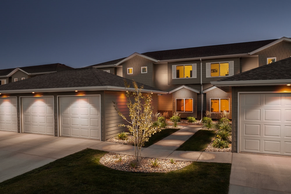 Boulder Pointe Townhomes in Sioux Falls, SD - Building Photo