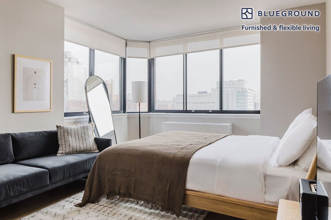 345 E 94th St in New York, NY - Foto de edificio