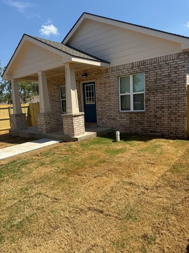 property at 1810 3rd St