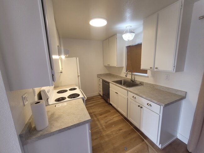 property at 5043 Wilder Dr